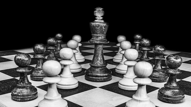 棋盤騷戲賽事策略分析：贏家思維與技巧